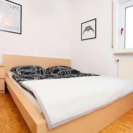 Stylish 3 Bedroom Apartament